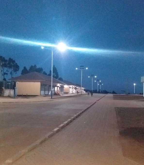 沂南县非洲科特迪瓦太阳能路灯工程